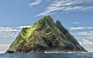Adare landscape photo of mountain island