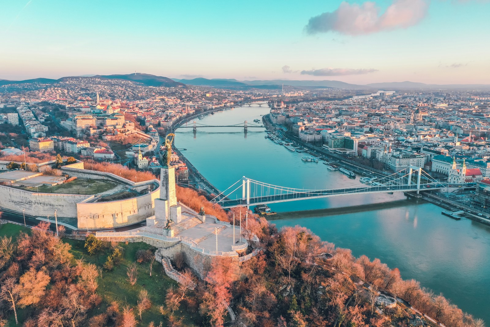 Budapest aerial photography of buildings viewing bridge and sea during daytime
