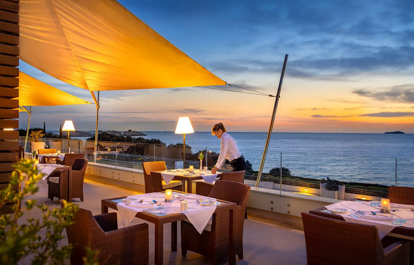 Objekti_Dubrovnik_VDPresident_V4_gallery_president-hotel-momenti-restaurant-evening